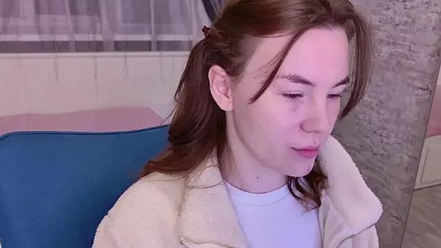 EllaSmithh from StripChat