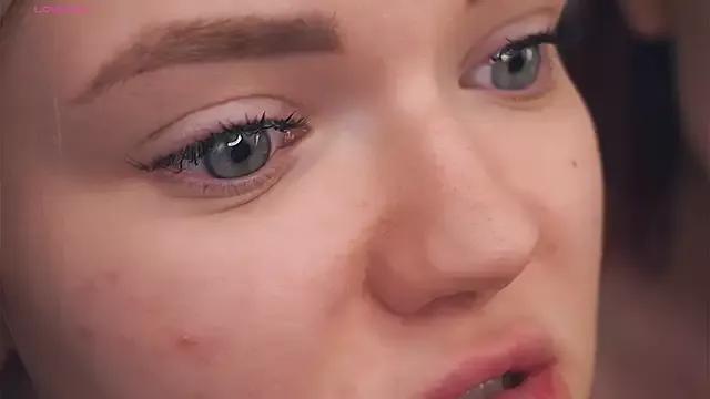 EllenReeves from StripChat