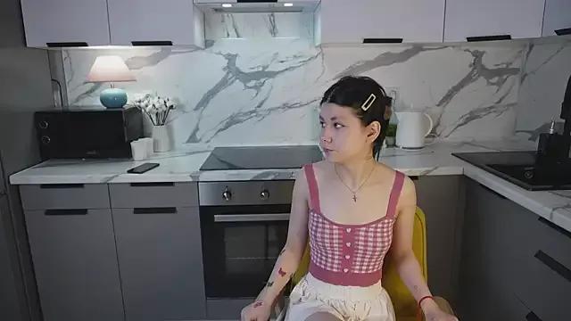 ElliColdwell from StripChat