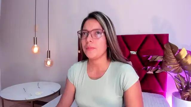 EllieFontanes from StripChat is Freechat
