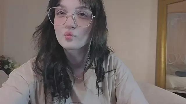 ELLIEJAY from StripChat