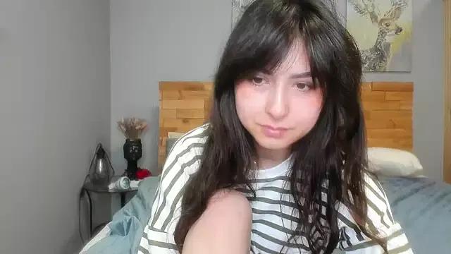 Ellle_XO from StripChat