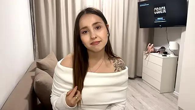 ElouiseCicarella from StripChat is Freechat