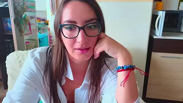 ElsaDream from StripChat is Freechat