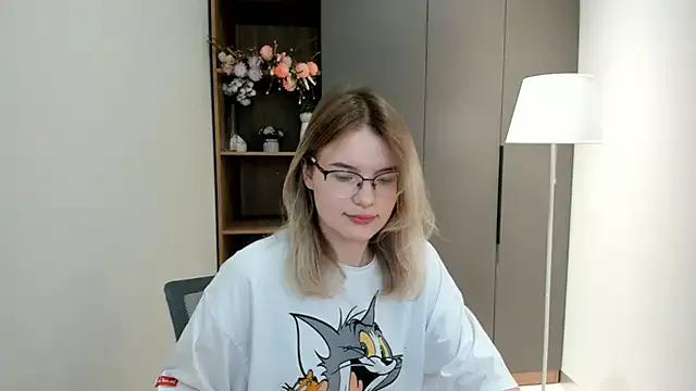 Checkout girls naked models with similar nickname. Cute sexy Free Models.
