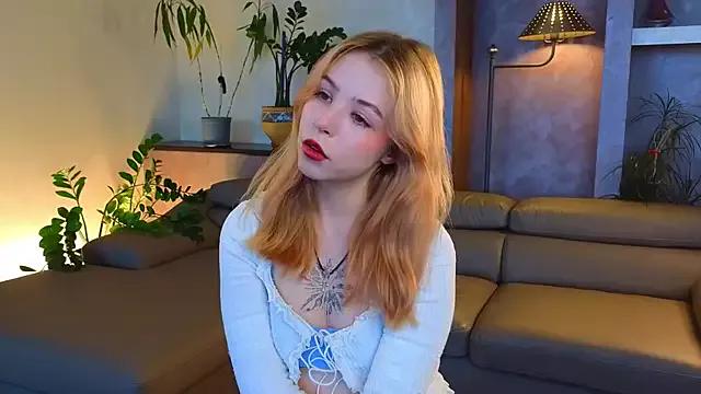 ElviaBurt from StripChat is Freechat
