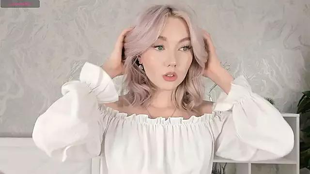 ElvinaBeldon from StripChat is Freechat