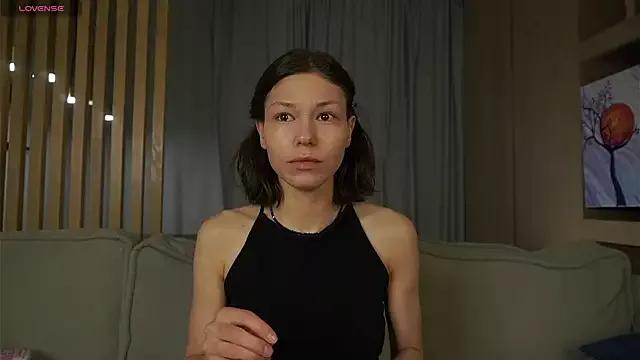 ElwynaBrickell from StripChat is Freechat