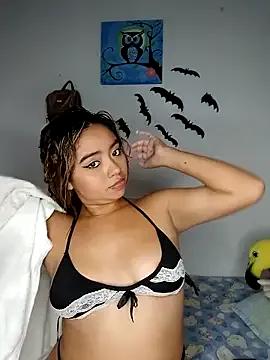 Emily__Hott from StripChat is Freechat