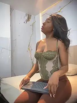 emily_browne from StripChat is Freechat