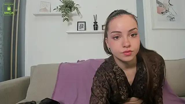Emily_Cartterr from StripChat is Freechat