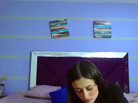 Emily_Swiftt from StripChat is Freechat