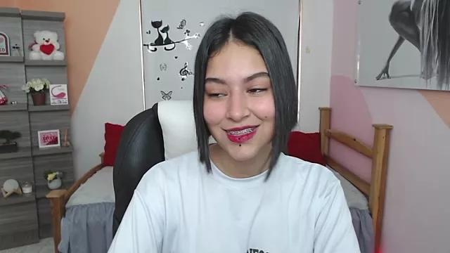 emma_7332 from StripChat
