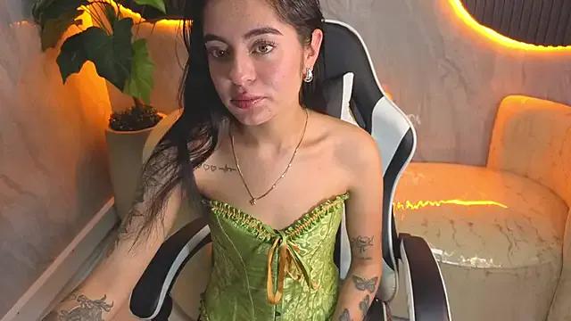 Emma_Baker_TP from StripChat is Freechat