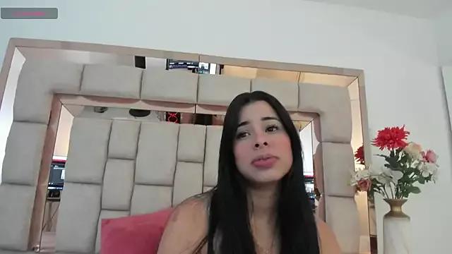 emma_castilloo from StripChat