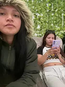 emma_cute18 from StripChat