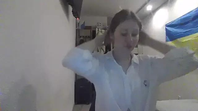 Emma_Morli from StripChat