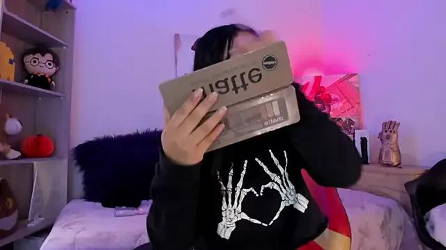 Emma_soffia from StripChat