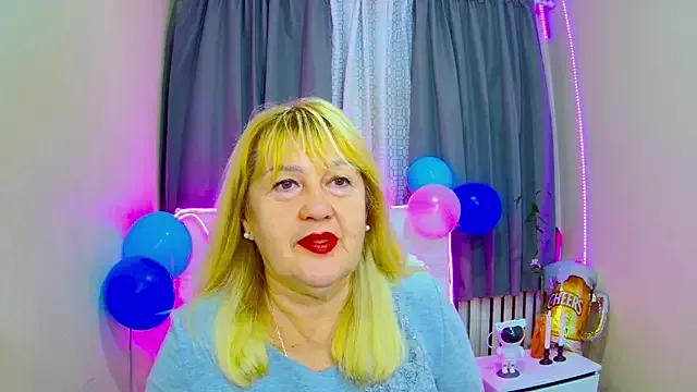EmmaEllison from StripChat is Freechat