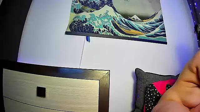 EmmaKrosss from StripChat