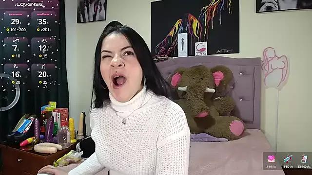 Emmie_Hot from StripChat