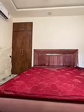 Emmy_kapoor from StripChat