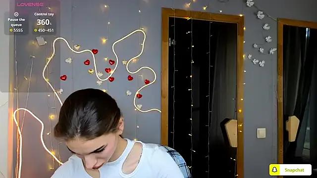 EmmyGreans from StripChat