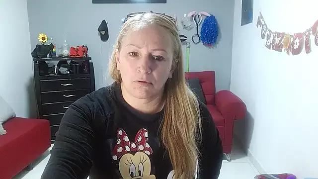 emperabigbootybigass from StripChat is Freechat