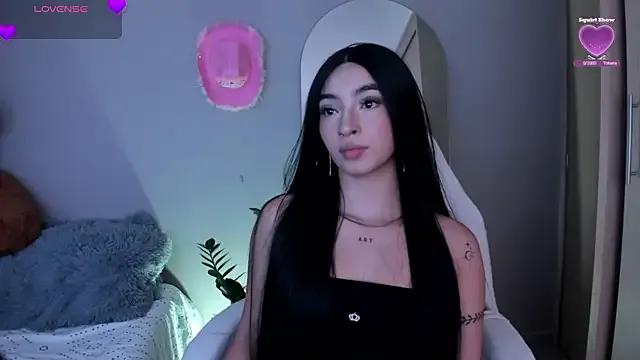 EmystarX from StripChat is Freechat