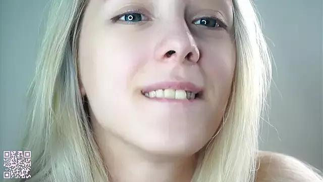 EngelFugler on StripChat