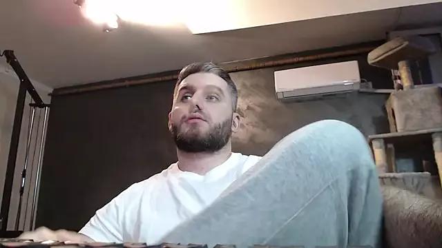 ErickBloom from StripChat is Freechat
