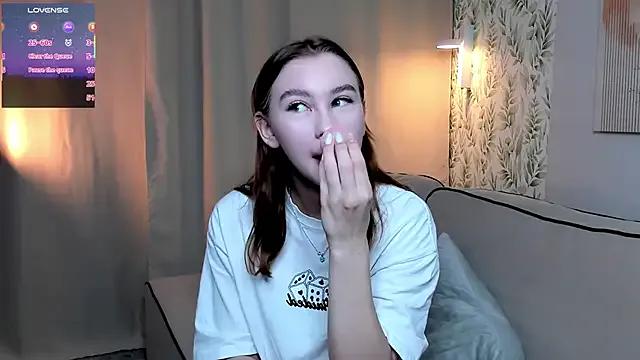 ErlinaDrover from StripChat is Freechat