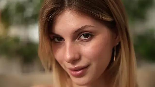 Erotic_vibes from StripChat is Freechat