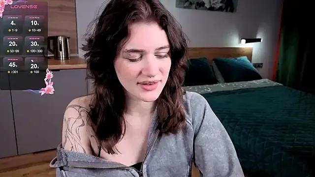 eshleeygreen from StripChat is Freechat