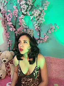 Esmeraldagh_ from StripChat is Freechat