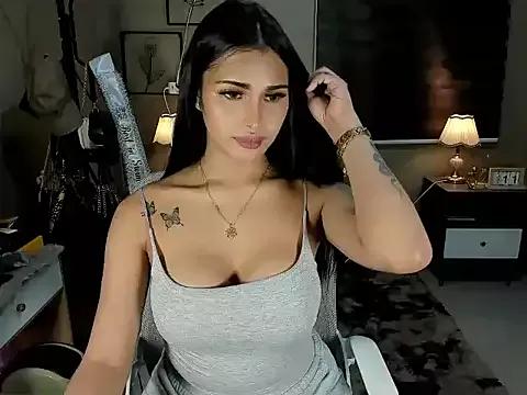 EternityBanks from StripChat