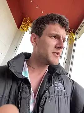 ETHAN_MOORE from StripChat is Freechat