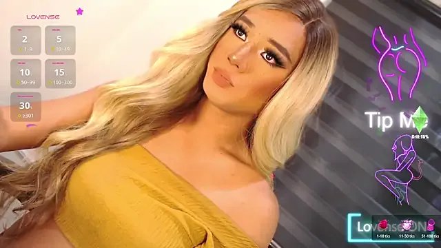 Ethereal_Charm on StripChat 