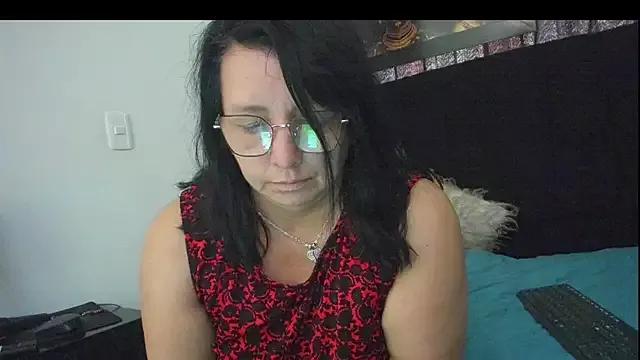 Evaaross_2345 from StripChat