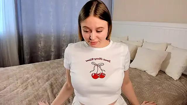 EvaBlanche from StripChat is Freechat