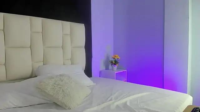 Eve__Queen from StripChat