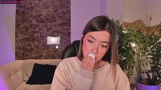 EveBensonX from StripChat