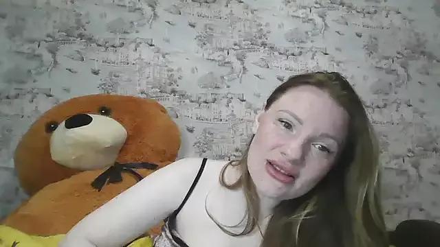 Eveline_May from StripChat is Freechat