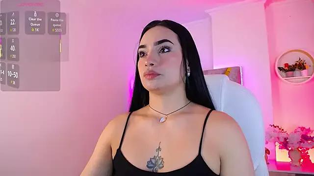 Evelyn_Brown__ from StripChat is Freechat