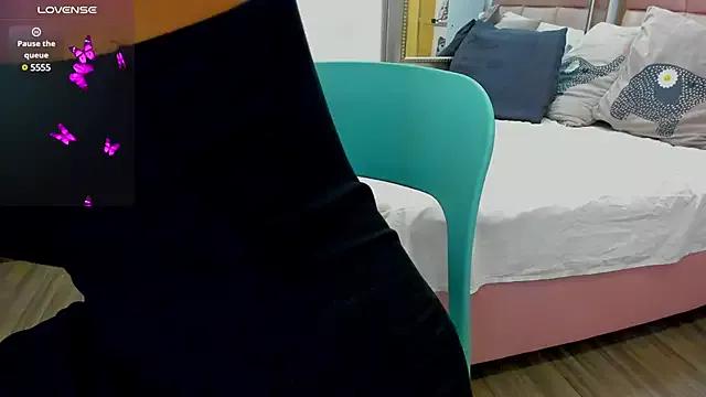 Evelyn_Lewis from StripChat