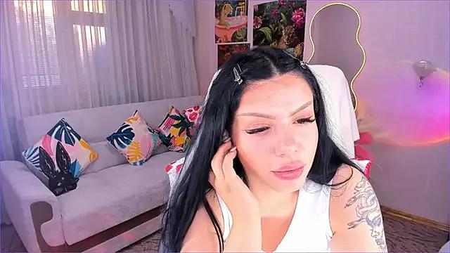 Evelyn_San from StripChat