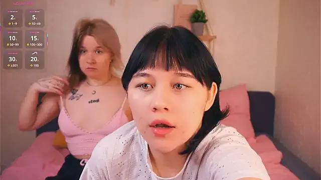 EviaVanveen from StripChat is Freechat