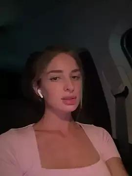EvieEvans from StripChat