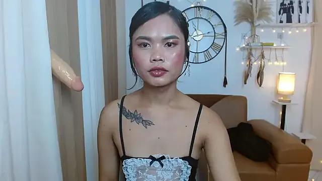 extremeChloe from StripChat is Freechat