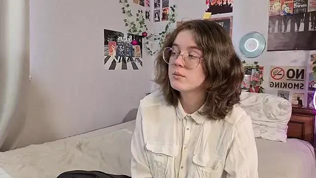FalineChasey from StripChat is Freechat